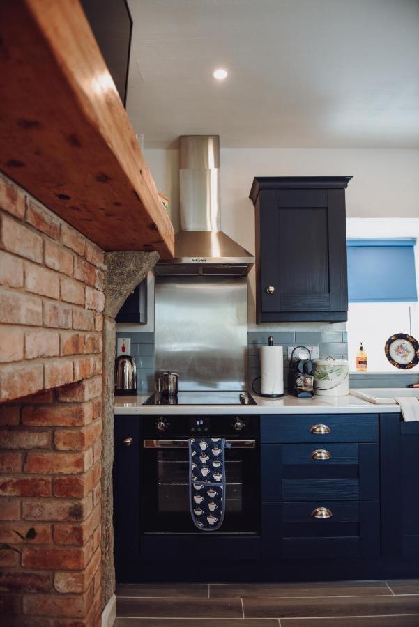 Lizzie'S Cottage Drumaroad Bagian luar foto