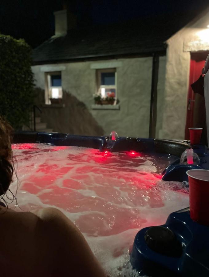 Lizzie'S Cottage Drumaroad Bagian luar foto